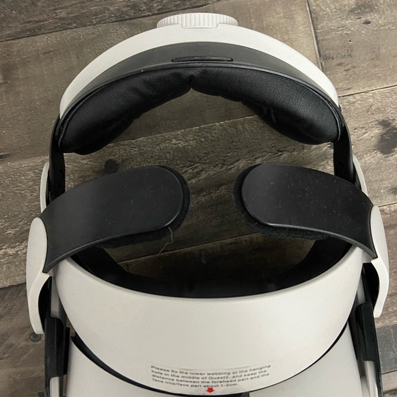 Oculus Quest 2 - Picture 4 of 4